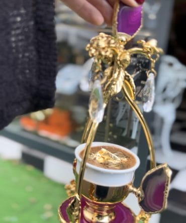 DOĞAL TAŞ PİRİNÇ KÜPELİ FİNCANIMIZ